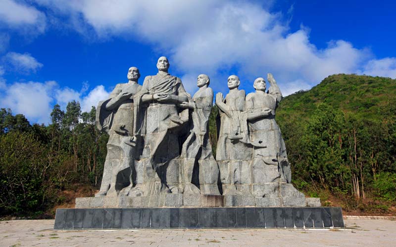 Sanya DaXiaoDongtian Park